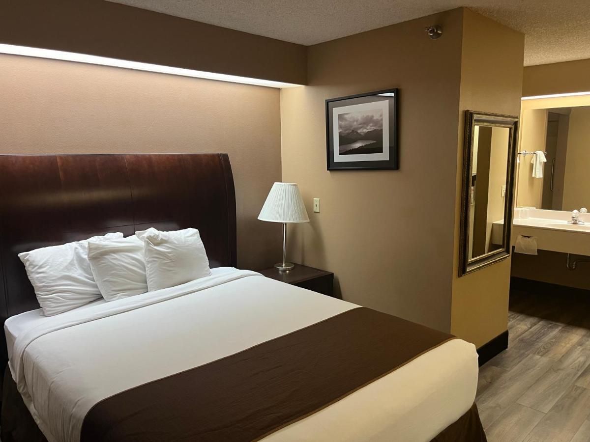 Americas Best Value Inn Калиспел Екстериор снимка