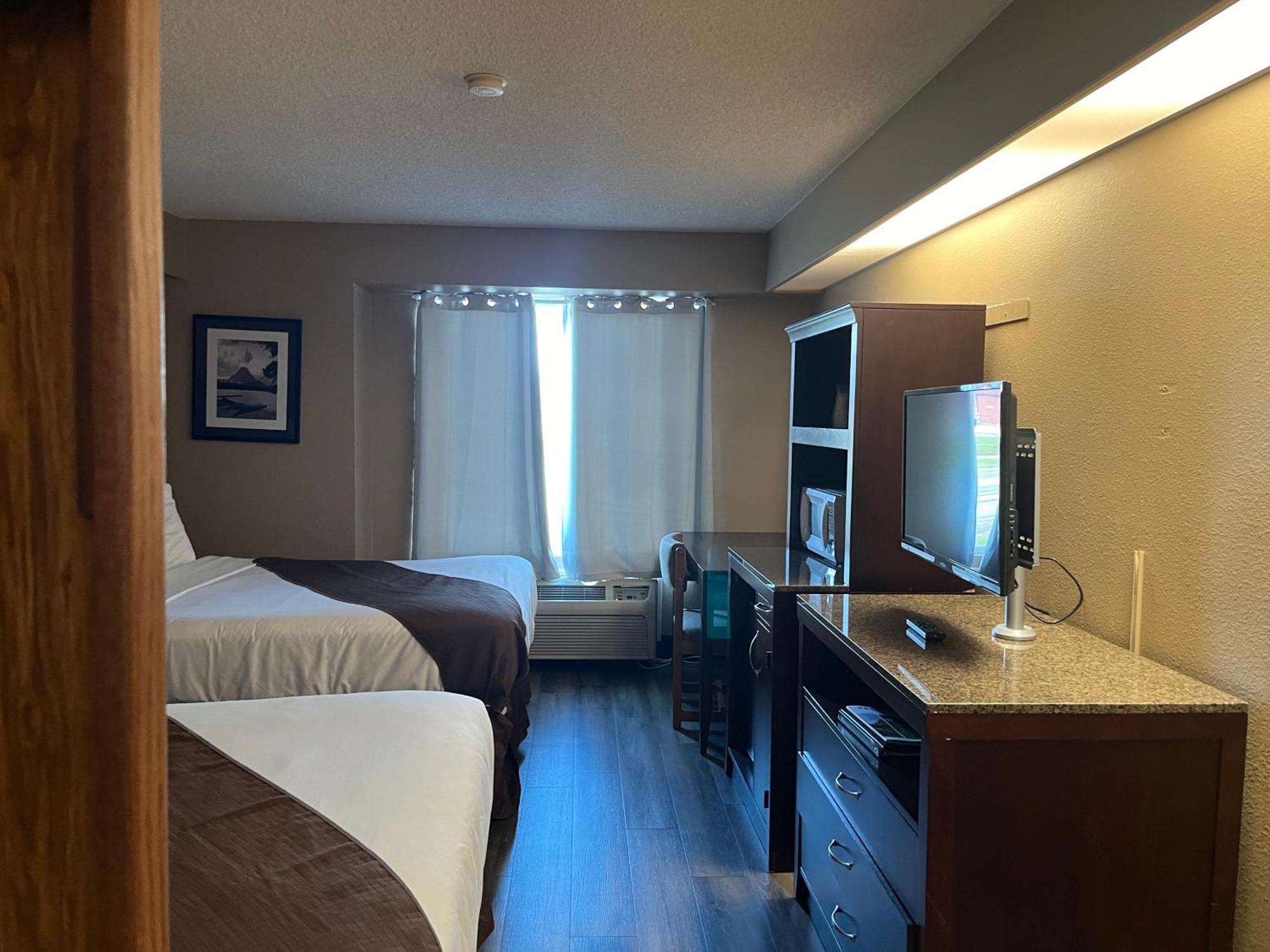 Americas Best Value Inn Калиспел Екстериор снимка