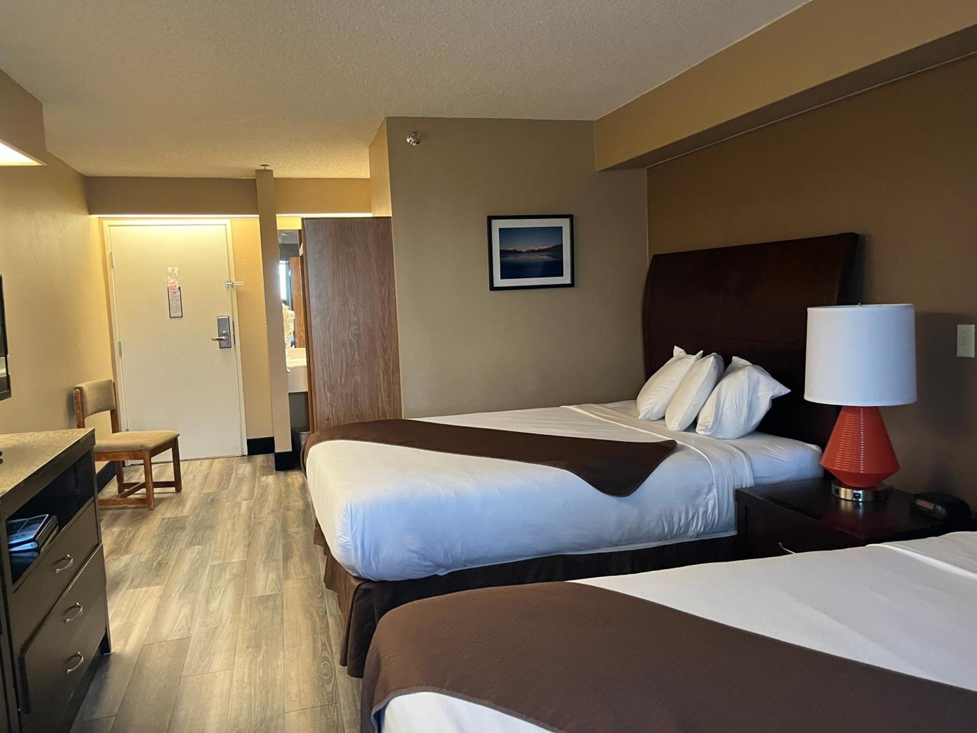Americas Best Value Inn Калиспел Екстериор снимка