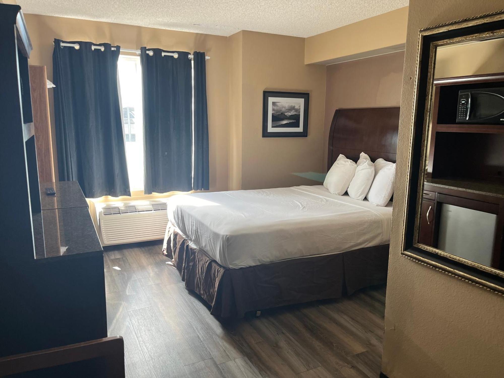 Americas Best Value Inn Калиспел Екстериор снимка